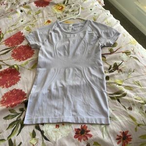 Lululemon swiftly tech short sleeve lavender idk exact color dupe